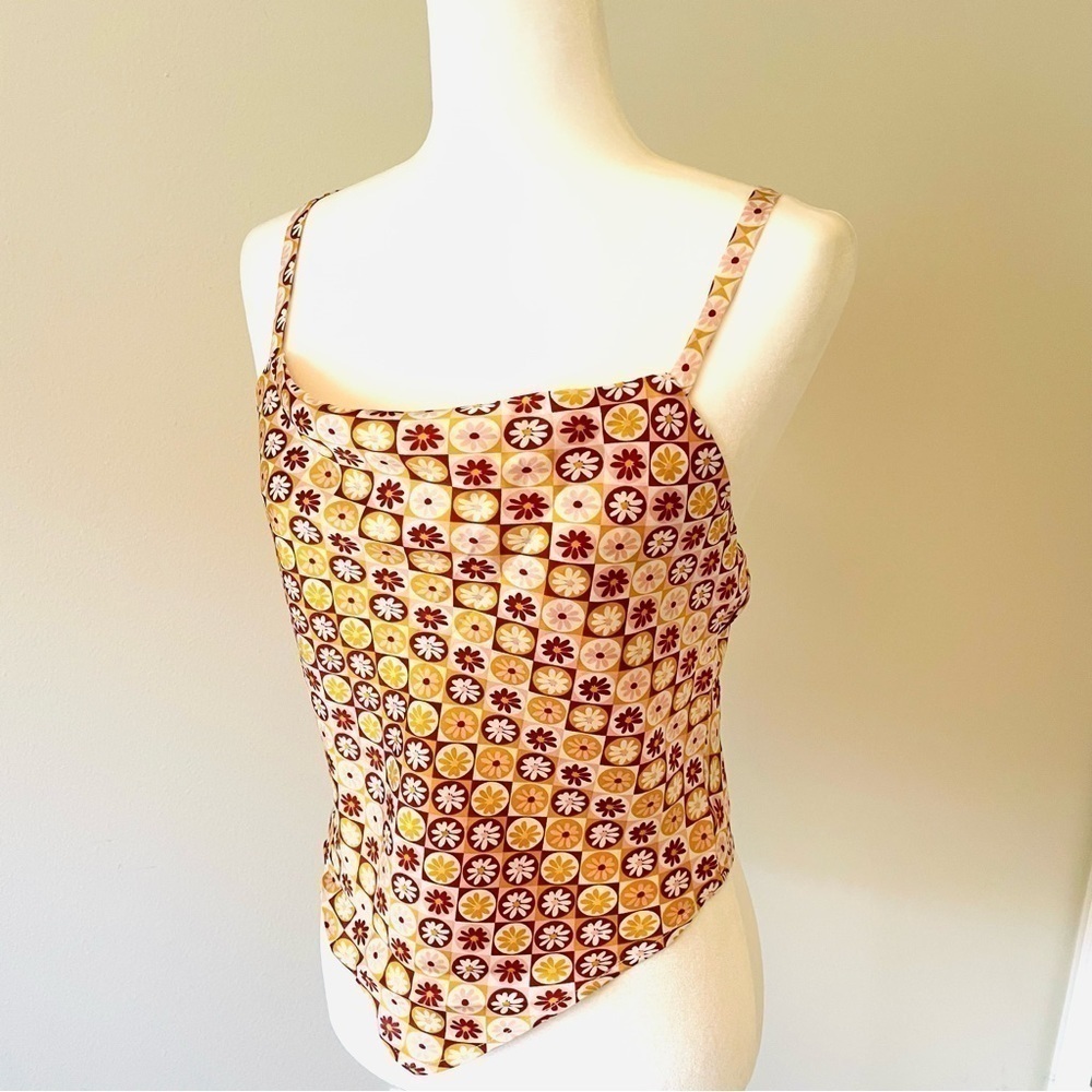 🌸✨ Retro Floral Tank Top – Women’s Size S & M | Adjustable Straps 🌿💛